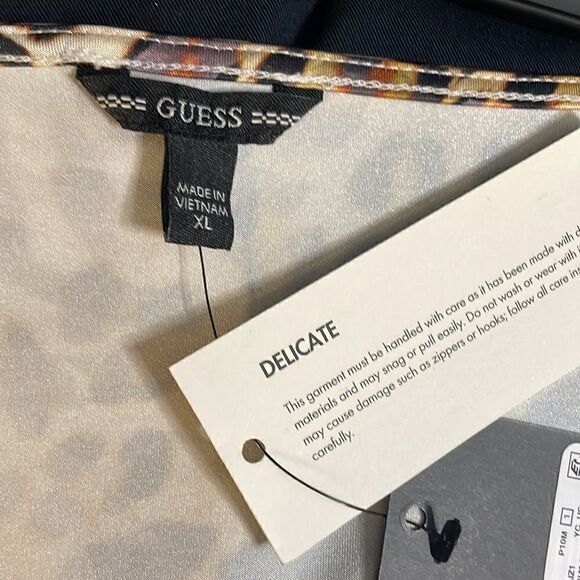 GUESS Cowl Tesha Bodysuit, Ghost Leaf Leopard Print Tan, Extra Large - Picture 9 of 11